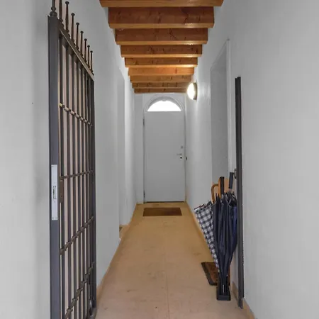 Beautiful, Cozy With A Small Courtyard. Apartment *