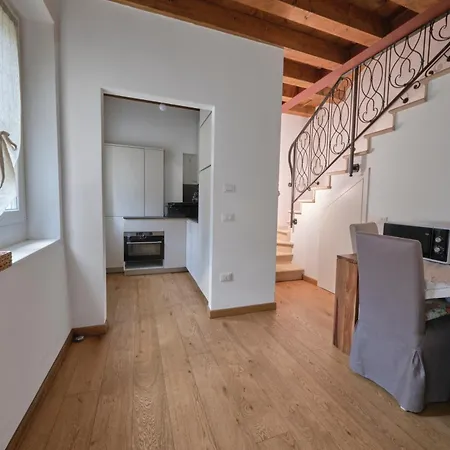 Beautiful, Cozy With A Small Courtyard.